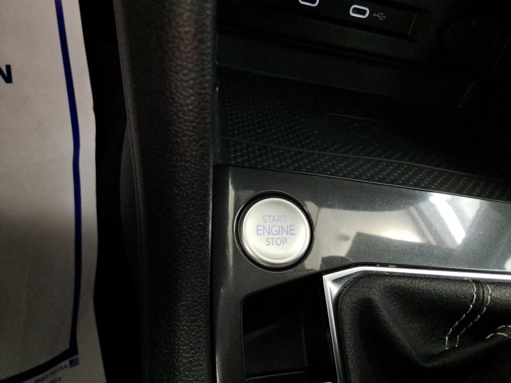 Certified 2022 Volkswagen Tiguan SE image 27