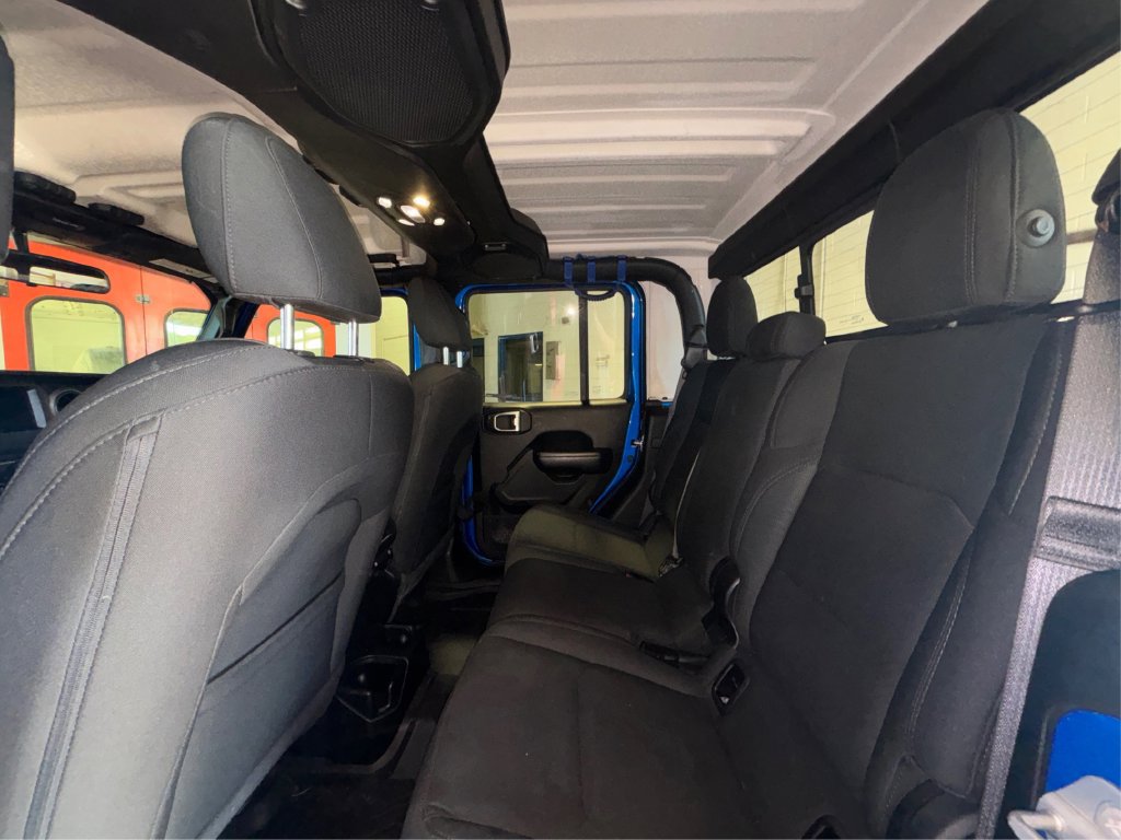 Used 2020 Jeep Gladiator Sport w/ Quick Order Package 24S AWD/4WD image 13