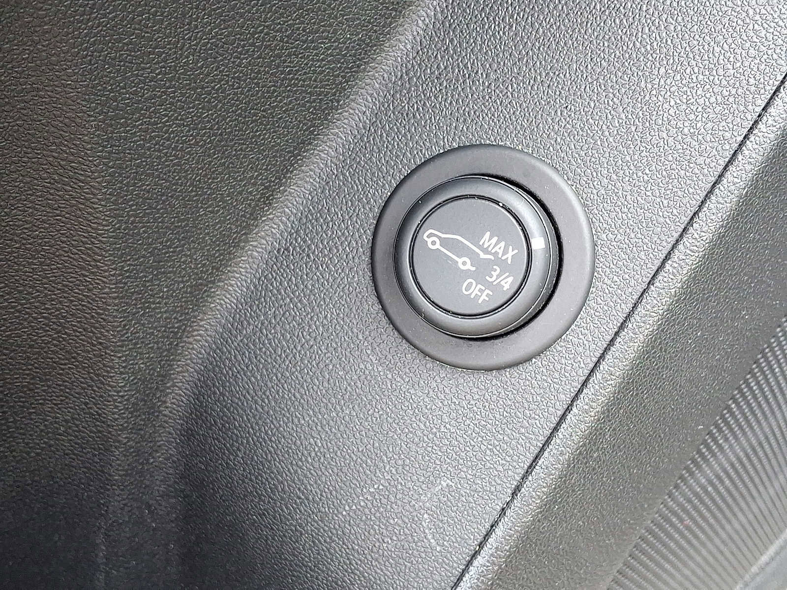 Used 2023 Chevrolet Equinox RS w/ LPO, Floor Liner Package image 26