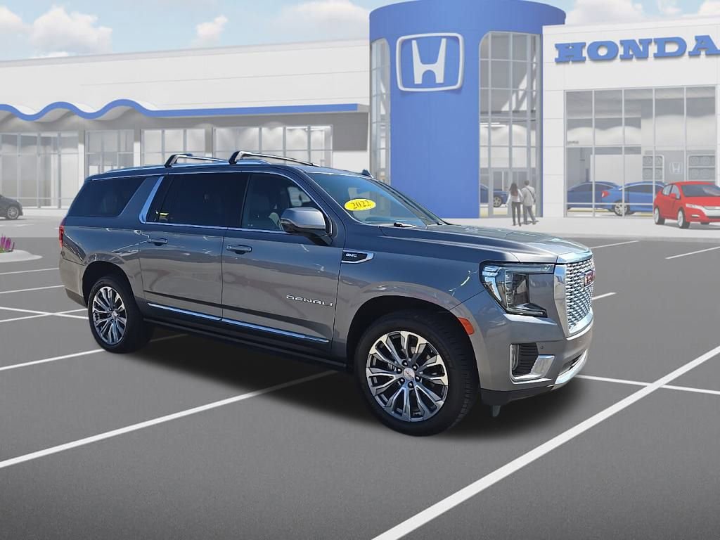 Used 2022 GMC Yukon XL Denali image 1