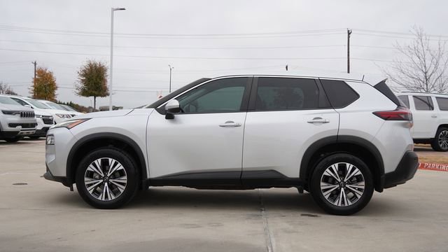 Used 2022 Nissan Rogue SV image 6