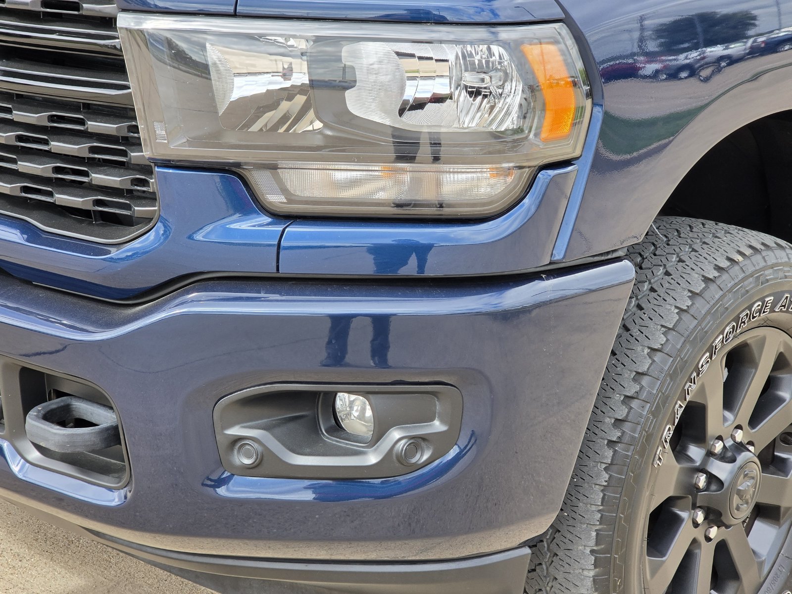Used 2024 RAM 2500 Big Horn w/ Night Edition AWD/4WD image 9