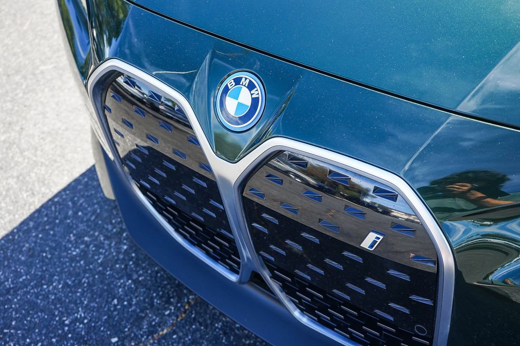 Used 2023 BMW i4 eDrive35 w/ Premium Package RWD image 11