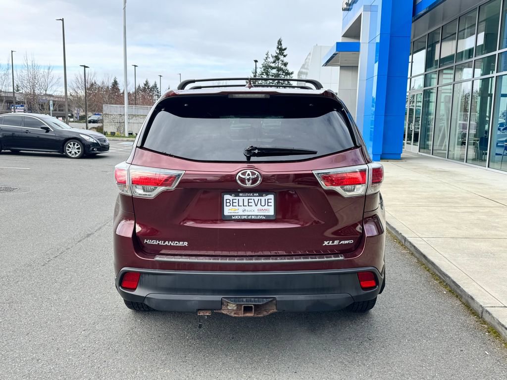 Used 2015 Toyota Highlander XLE image 36