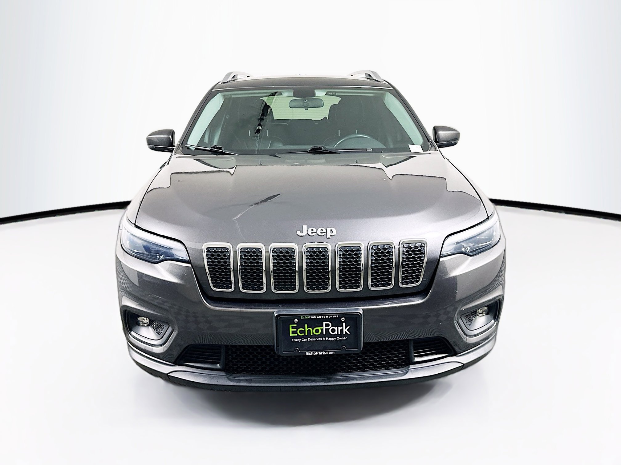 Used 2019 Jeep Cherokee Latitude Plus FWD image 2