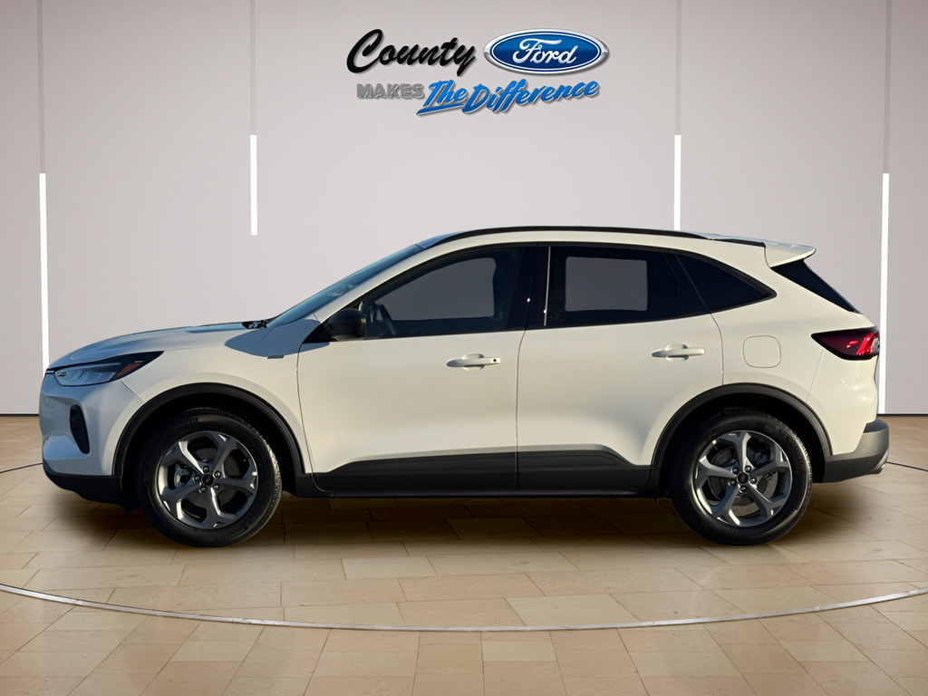 New 2026 Ford Escape ST-Line w/ Tech Pack #1 FWD image 3