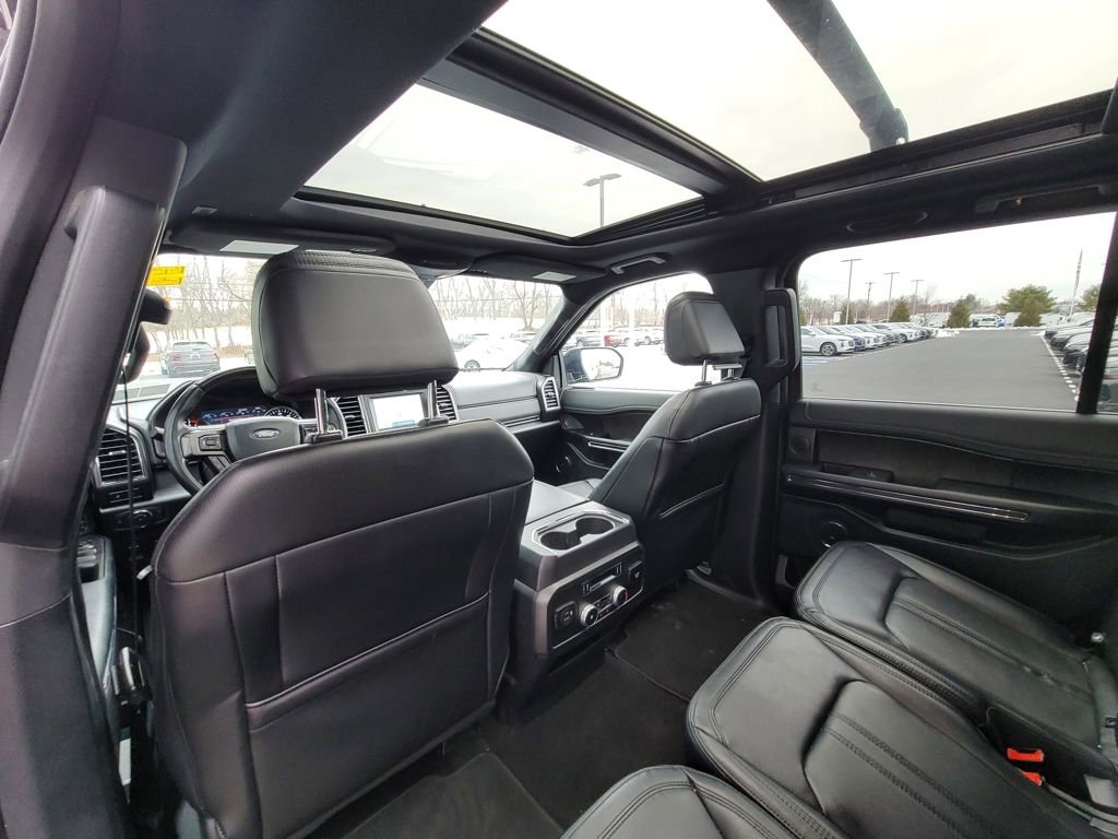 Used 2021 Ford Expedition Limited image 11