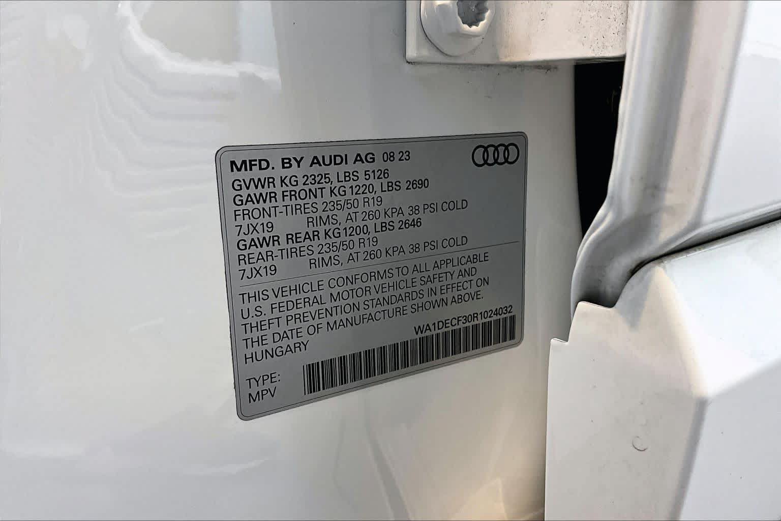 Used 2024 Audi Q3 2.0T Premium w/ Convenience Package AWD/4WD image 34