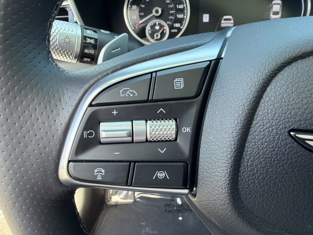 Used 2026 Genesis G70 2.5T Prestige image 25