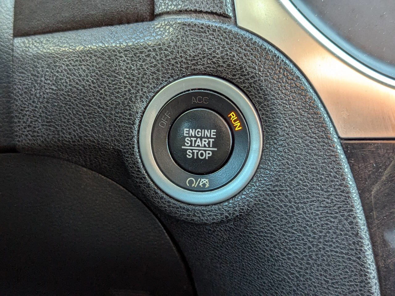 Used 2020 Chrysler 300 Limited image 21