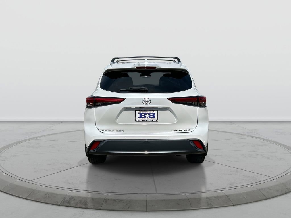 Used 2023 Toyota Highlander Limited AWD/4WD image 7