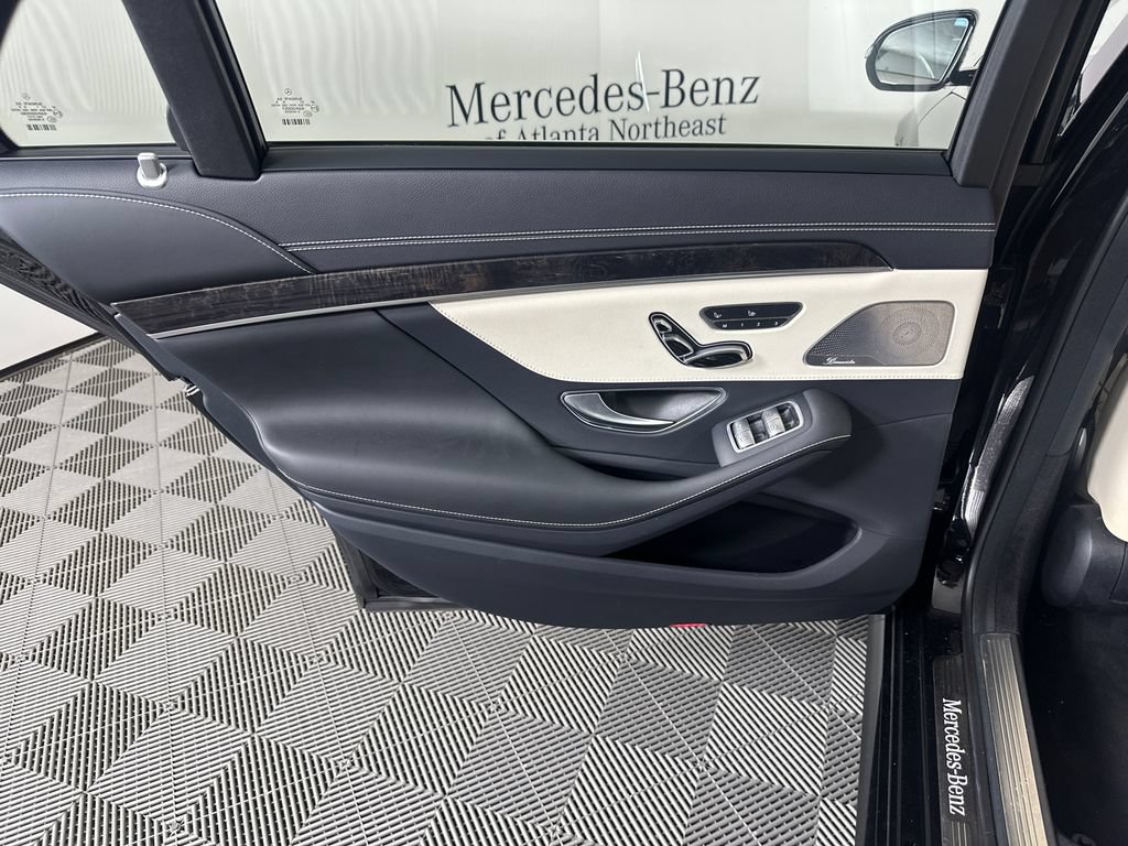 Used 2019 Mercedes-Benz S 450 Sedan image 24