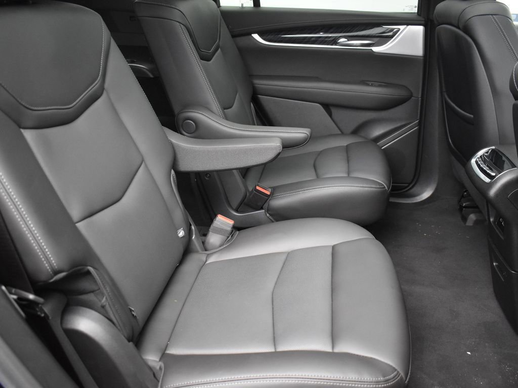Certified 2024 Cadillac XT6 Premium Luxury w/ LPO, Floor Liner Package image 32