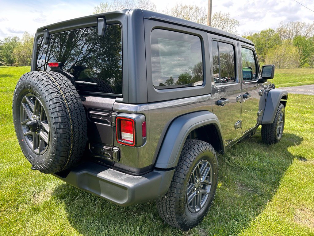 New 2026 Jeep Wrangler Unlimited Sport w/ Convenience Group AWD/4WD image 3