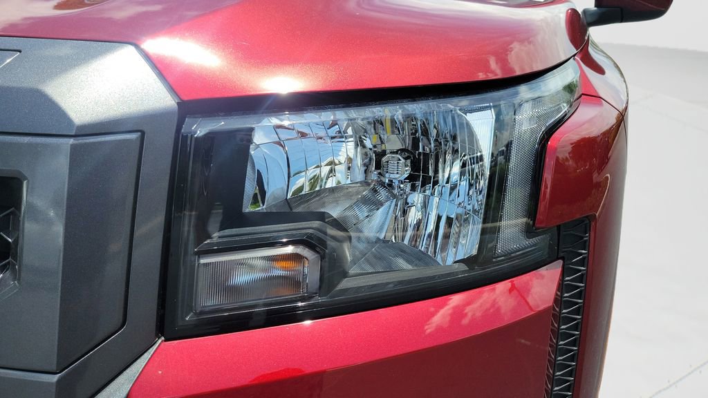 Used 2025 Nissan Frontier SV w/ SV Convenience Package RWD image 9
