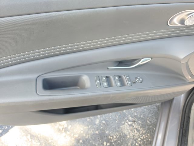 Used 2023 Hyundai Elantra SEL w/ Convenience Package FWD image 14