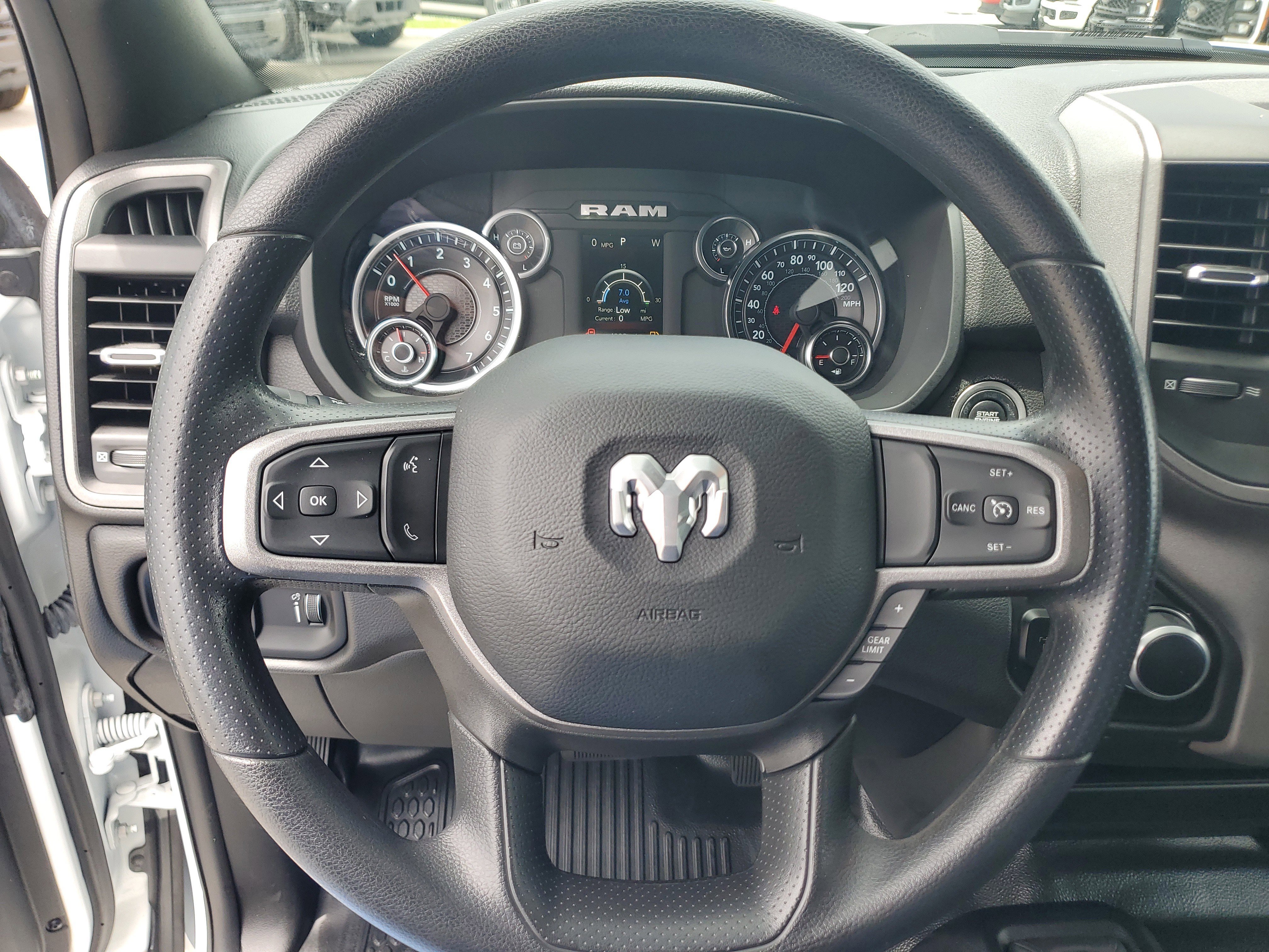 Used 2024 RAM 2500 Tradesman w/ Chrome Appearance Group image 18