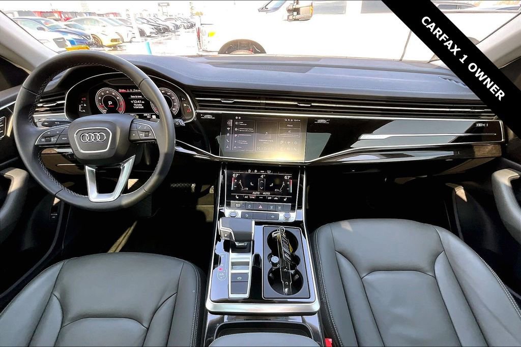 Used 2025 Audi Q8 Premium image 7