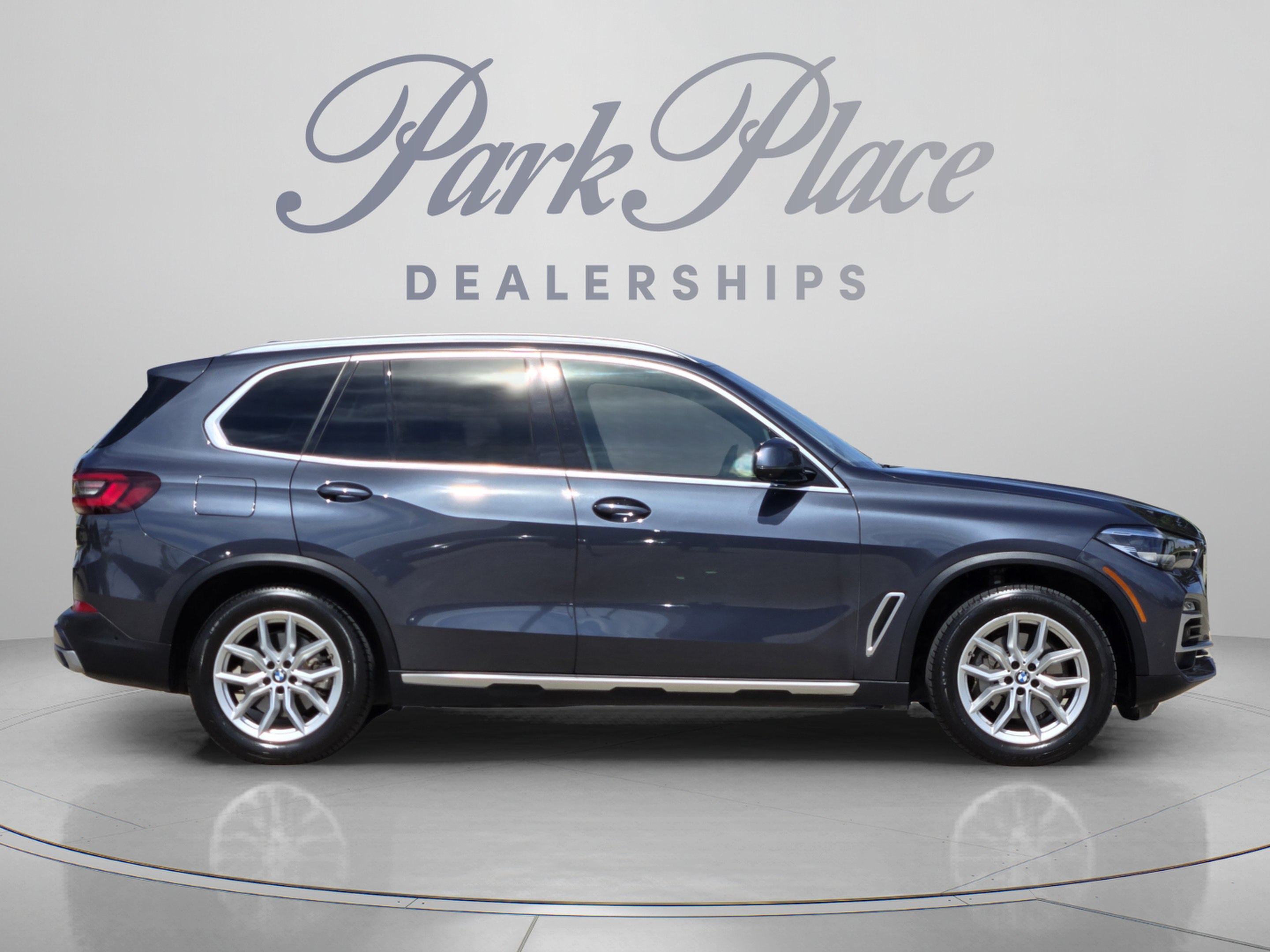 Used 2021 BMW X5 xDrive40i w/ Premium Package AWD/4WD image 6