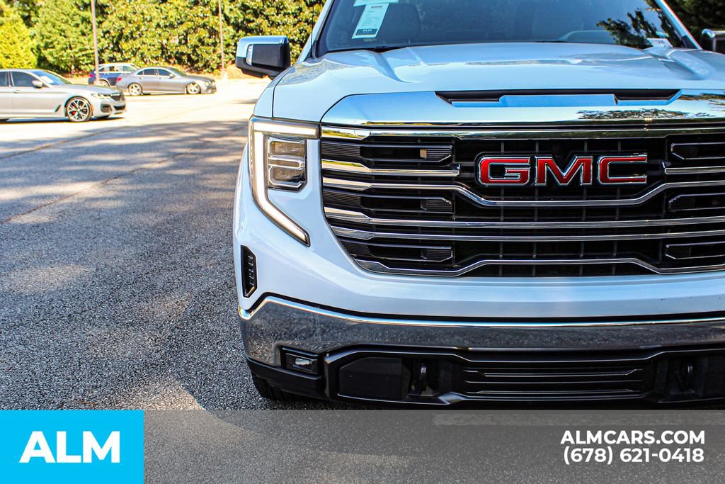Used 2025 GMC Sierra 1500 SLT RWD image 11