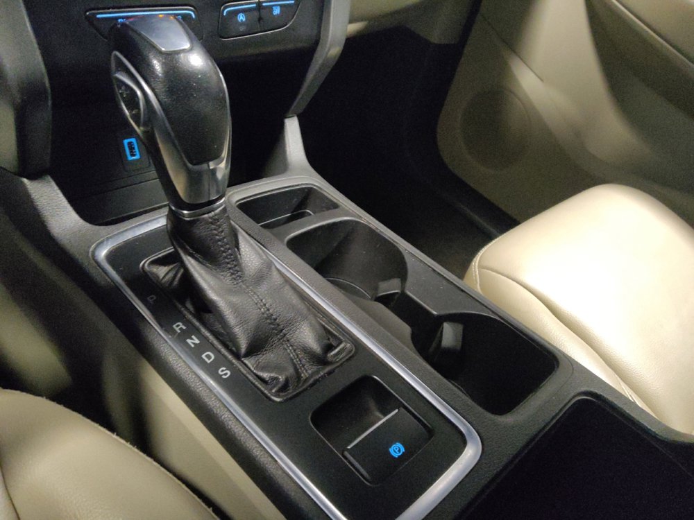 Used 2019 Ford Escape SEL image 26