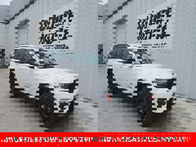 New 2025 Jeep Grand Cherokee Limited w/ Black Appearance Package