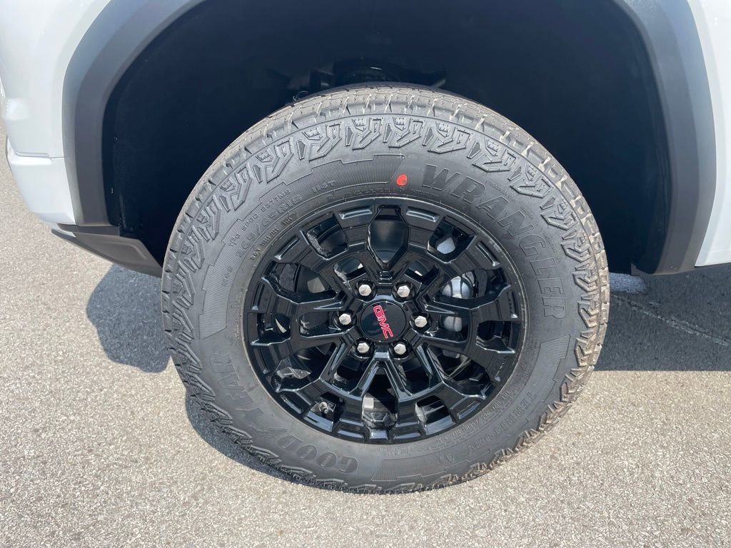 New 2026 GMC Canyon Elevation w/ Convenience Package image 31