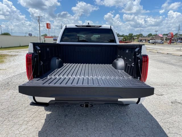 New 2026 Toyota Tundra Limited AWD/4WD image 4