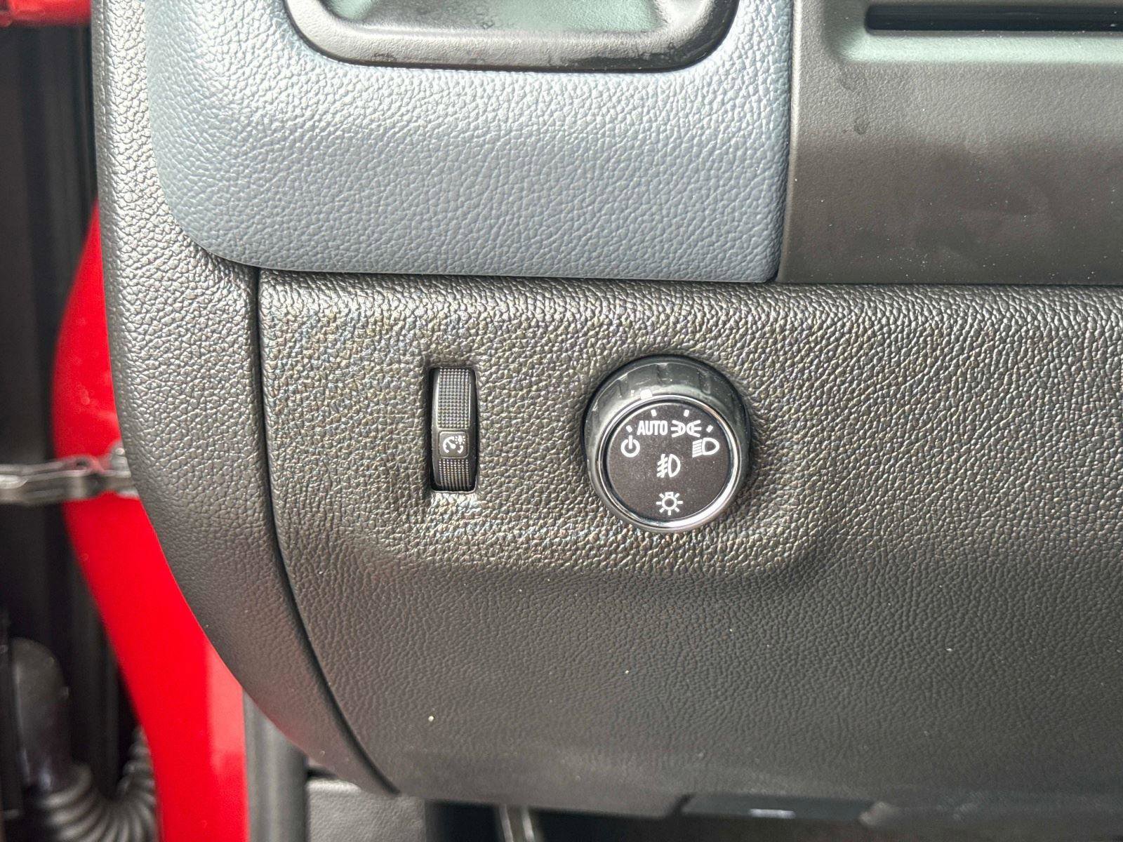 Used 2016 Chevrolet Colorado Z71 image 31