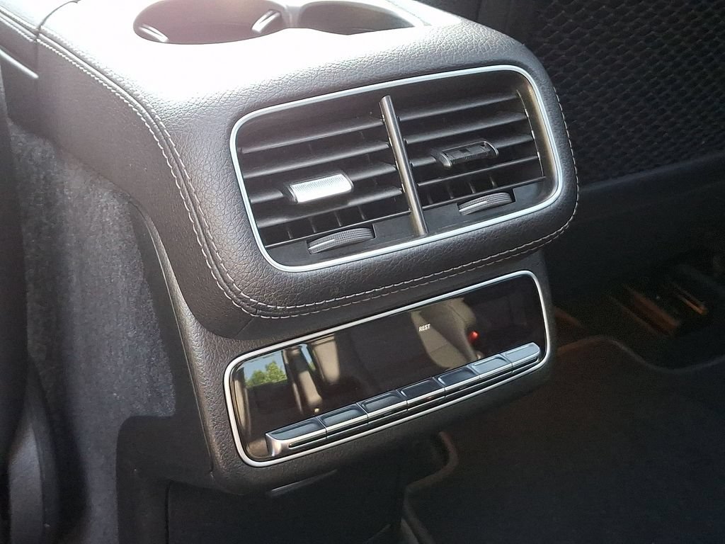 Used 2024 Mercedes-Benz GLS 450 4MATIC image 11