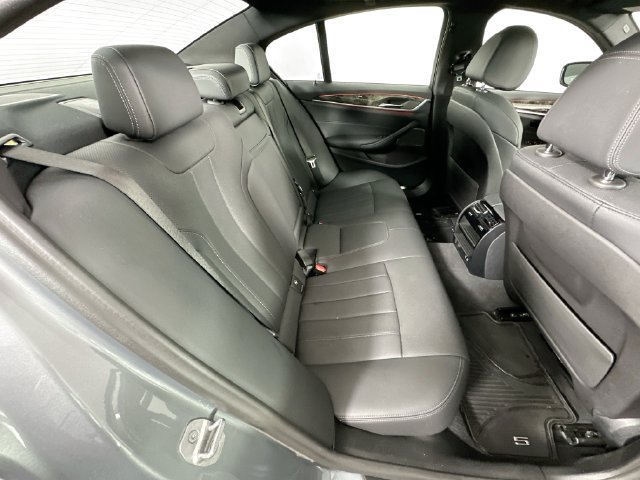 Used 2023 BMW 530i xDrive w/ M Sport Package AWD/4WD image 29