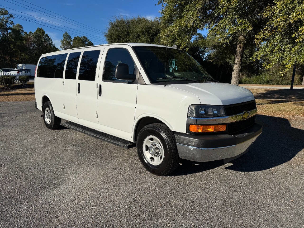 Used 2016 Chevrolet Express 3500 LT w/ LT Preferred Equipment Group image 8