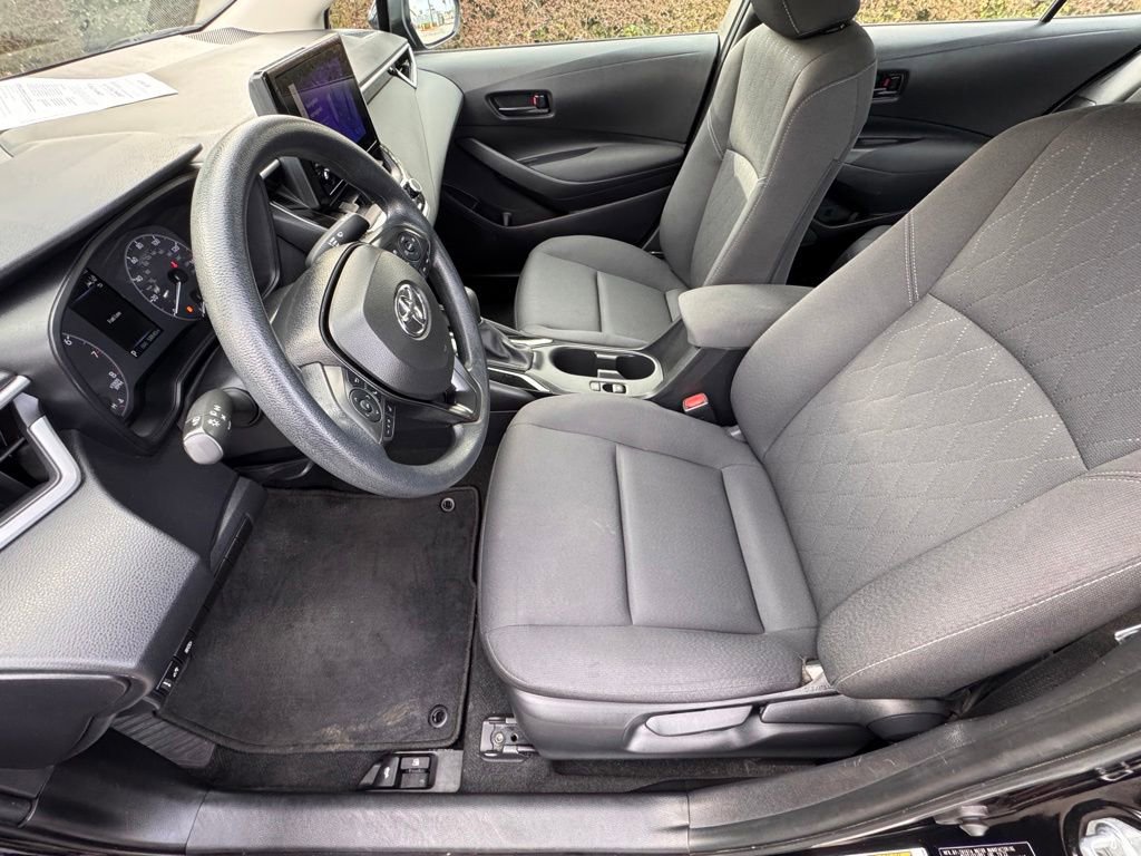 Used 2024 Toyota Corolla LE FWD image 11