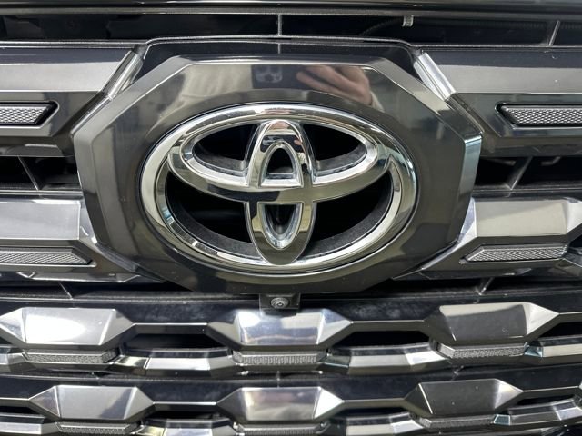 Used 2023 Toyota Tundra Platinum image 9