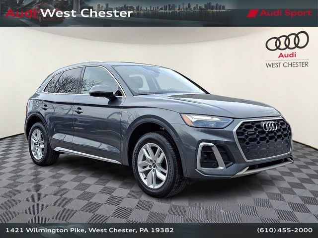 Used 2023 Audi Q5 2.0T Premium w/ Convenience Package image 1