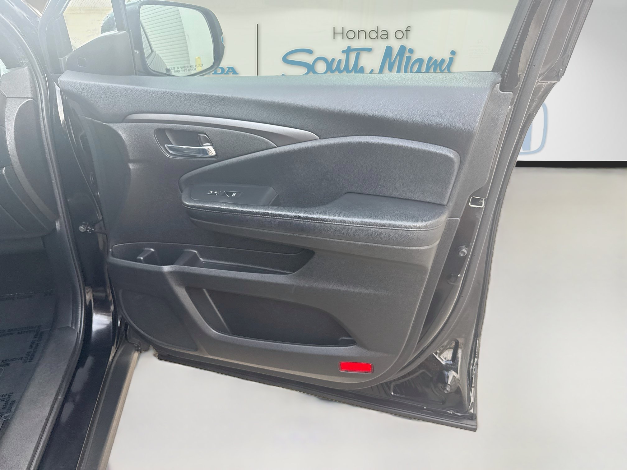 Certified 2022 Honda Pilot Sport image 33