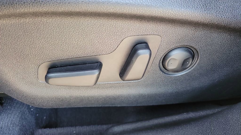 Used 2017 Kia Sorento EX w/ EX Advanced Touring Package image 19