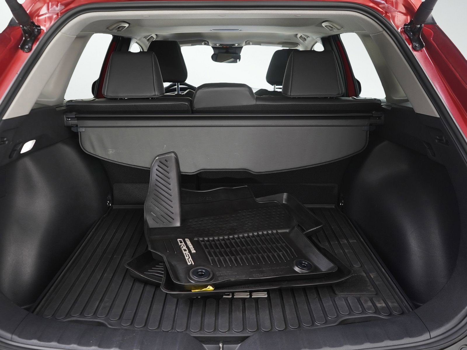 Used 2025 Toyota Corolla Cross XLE w/ Convenience Package AWD/4WD image 9