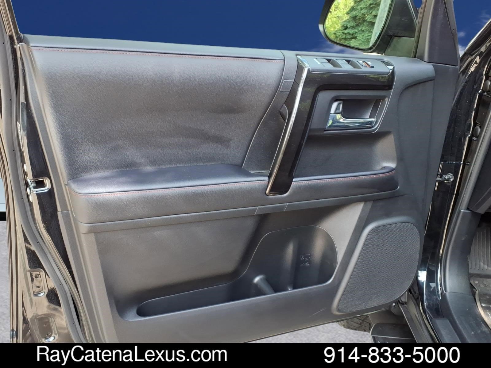 Used 2023 Toyota 4Runner TRD Off-Road Premium w/ Off Road Premium Plus Package AWD/4WD image 10