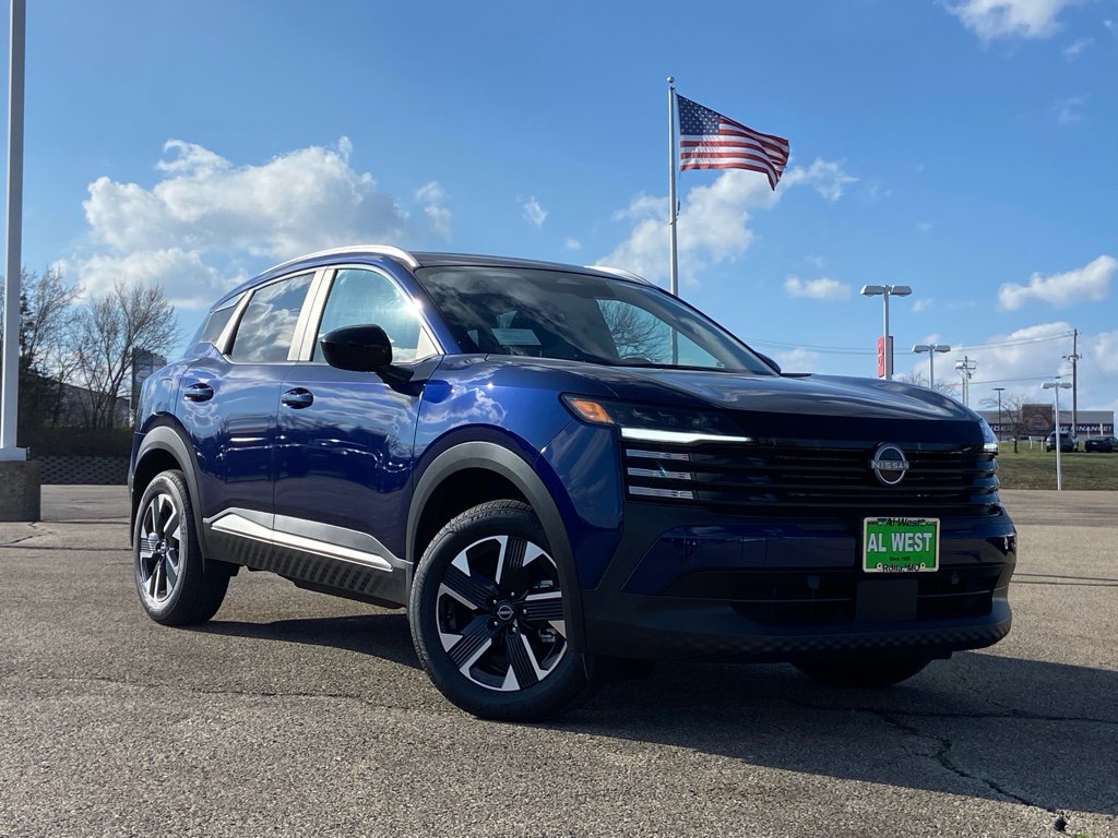 New 2026 Nissan Kicks SV w/ SV Premium Package image 2