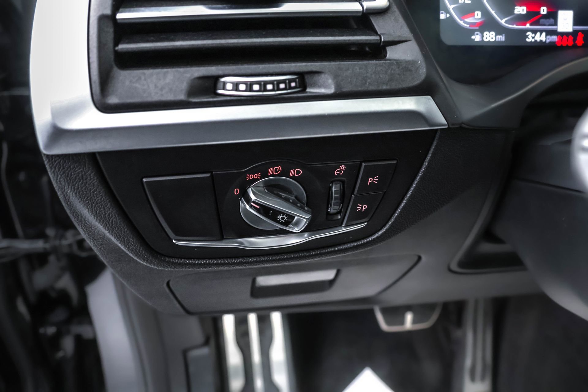 Used 2022 BMW X4 M w/ Competition Package image 17