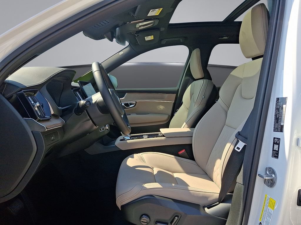 New 2026 Volvo XC90 B6 Core w/ Protection Package Premier AWD/4WD image 20