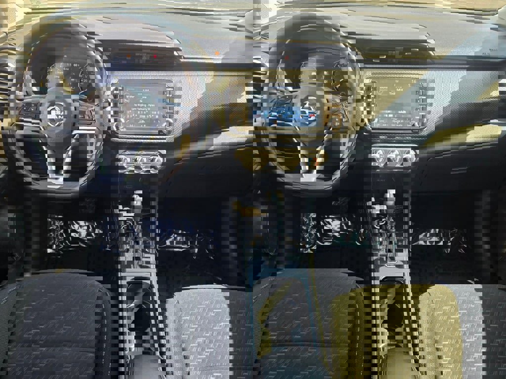 Used 2023 Nissan Kicks SV image 18