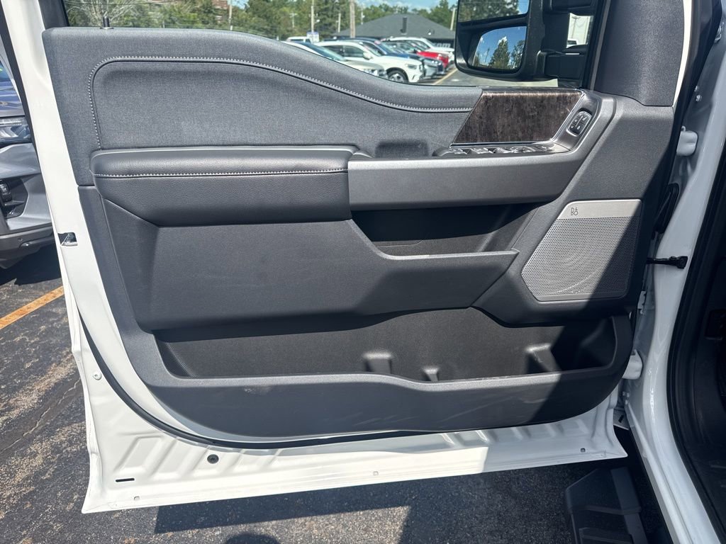 New 2026 Ford F350 Lariat w/ Black Appearance Package image 11