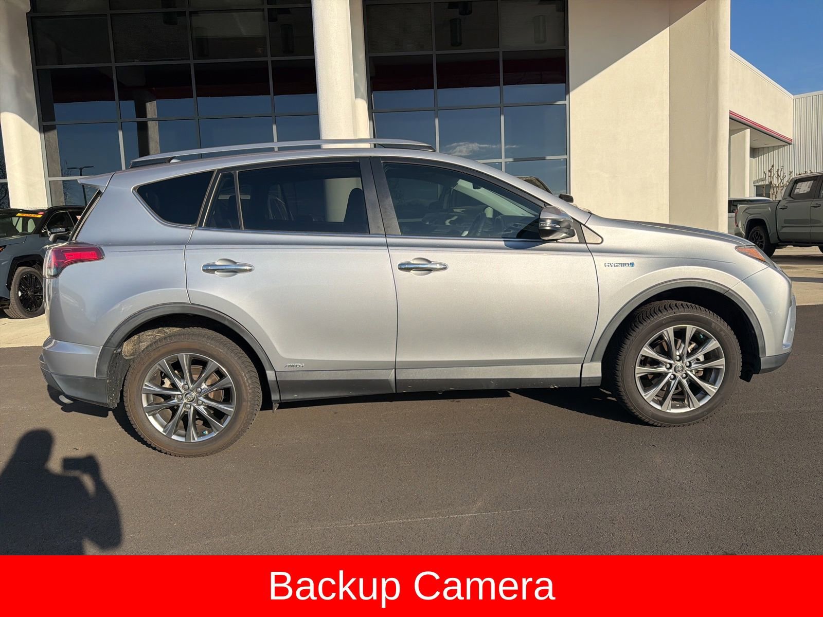 Used 2017 Toyota RAV4 Limited image 11