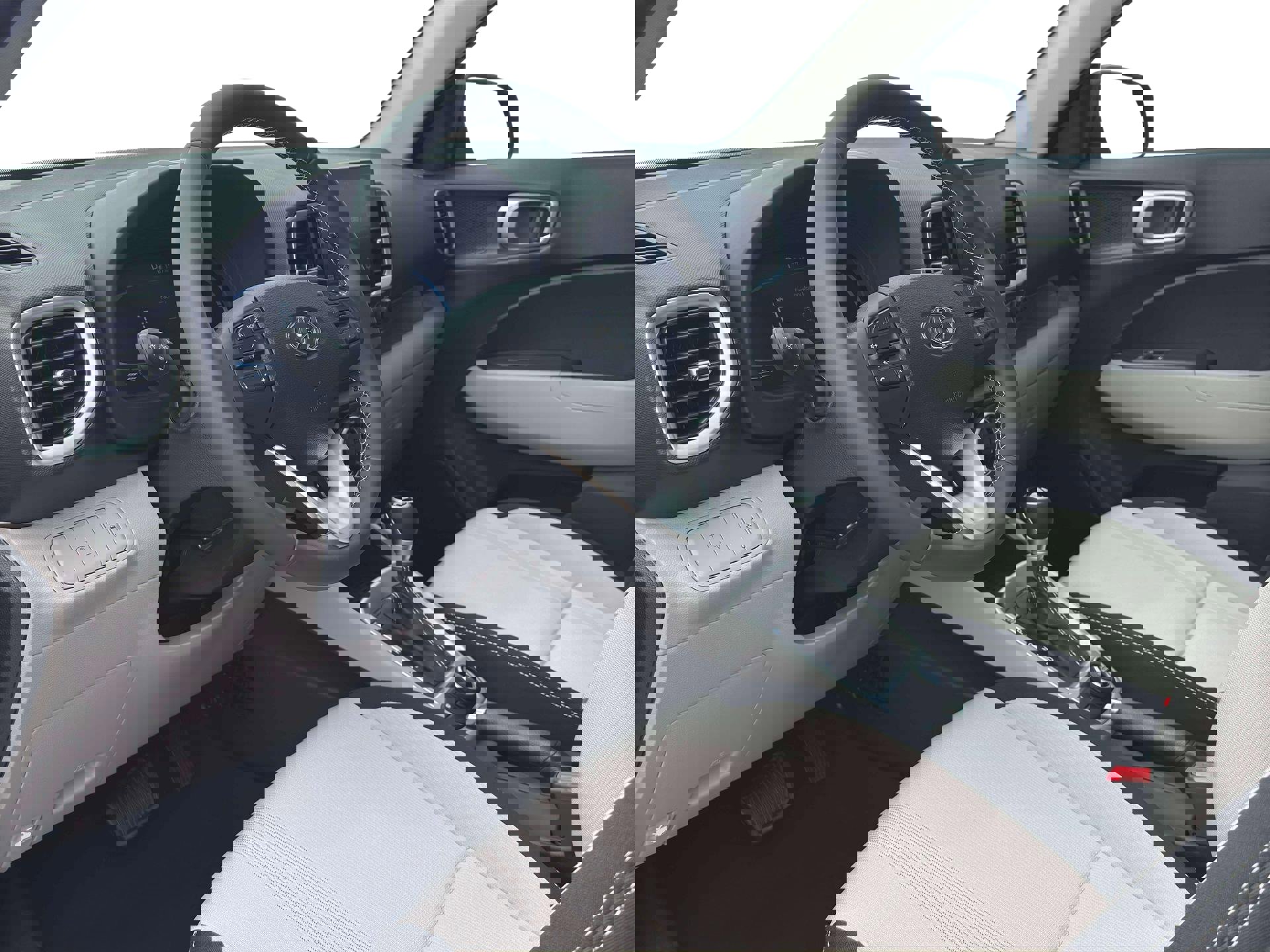 New 2026 Hyundai Venue SEL image 7