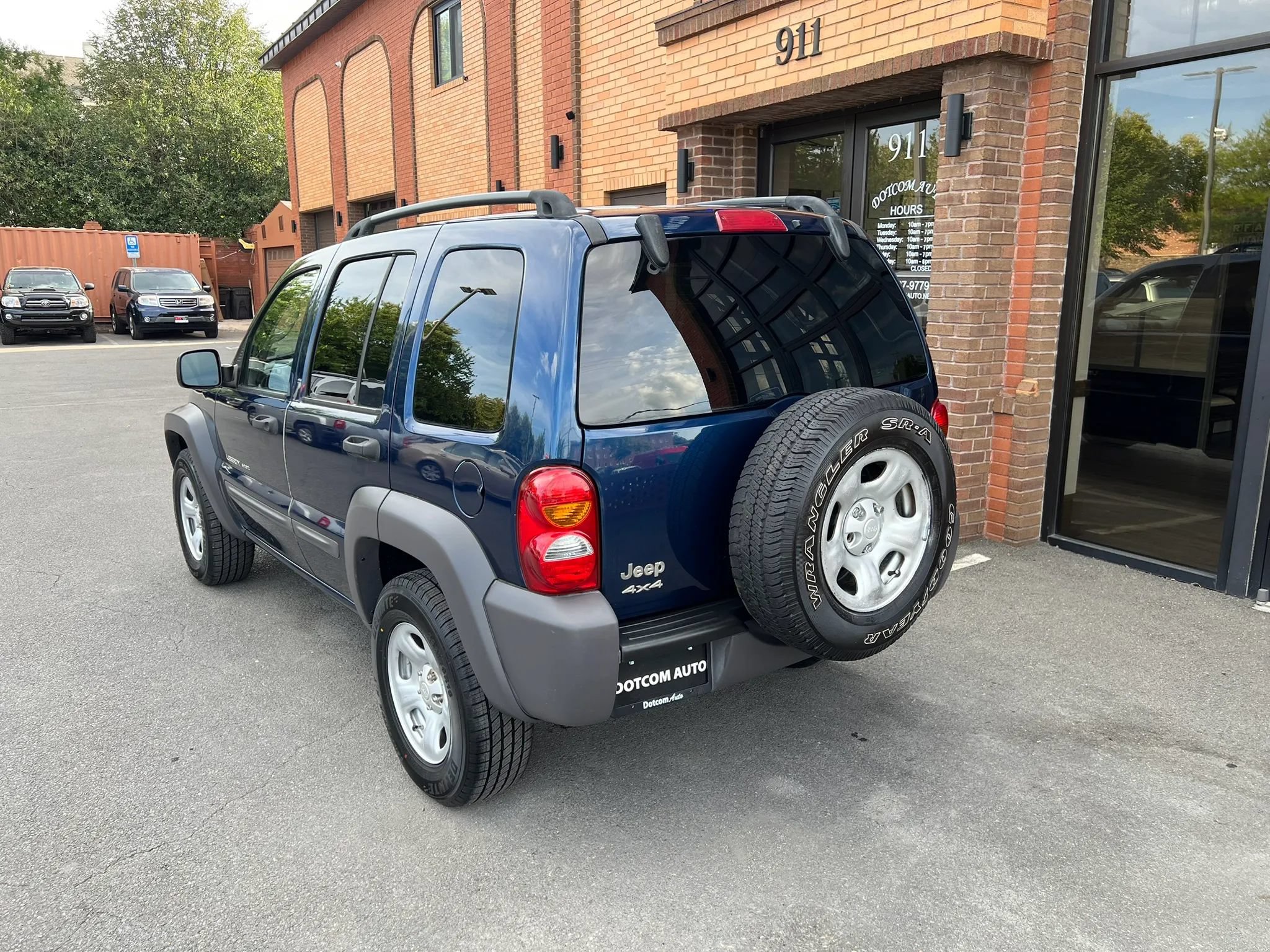 Used 2002 Jeep Liberty Sport AWD/4WD image 5