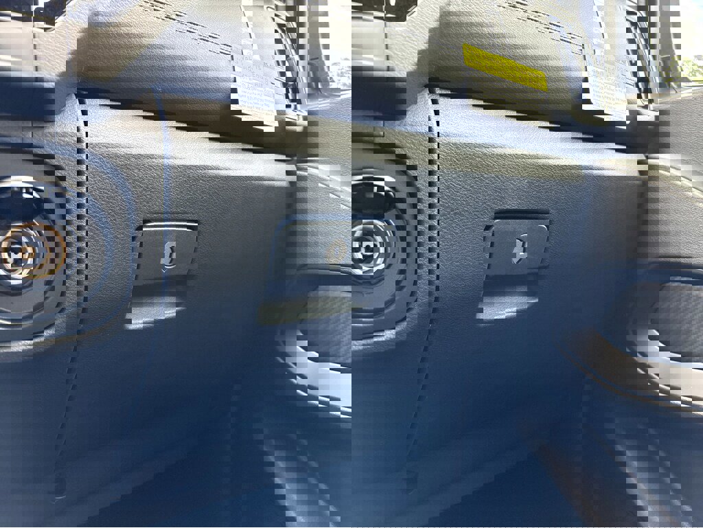 New 2026 Nissan Frontier SV w/ SV Convenience Package image 21