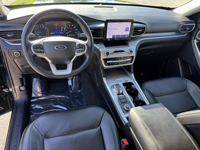 Certified 2023 Ford Explorer XLT w/ Equipment Group 202A AWD/4WD image 19