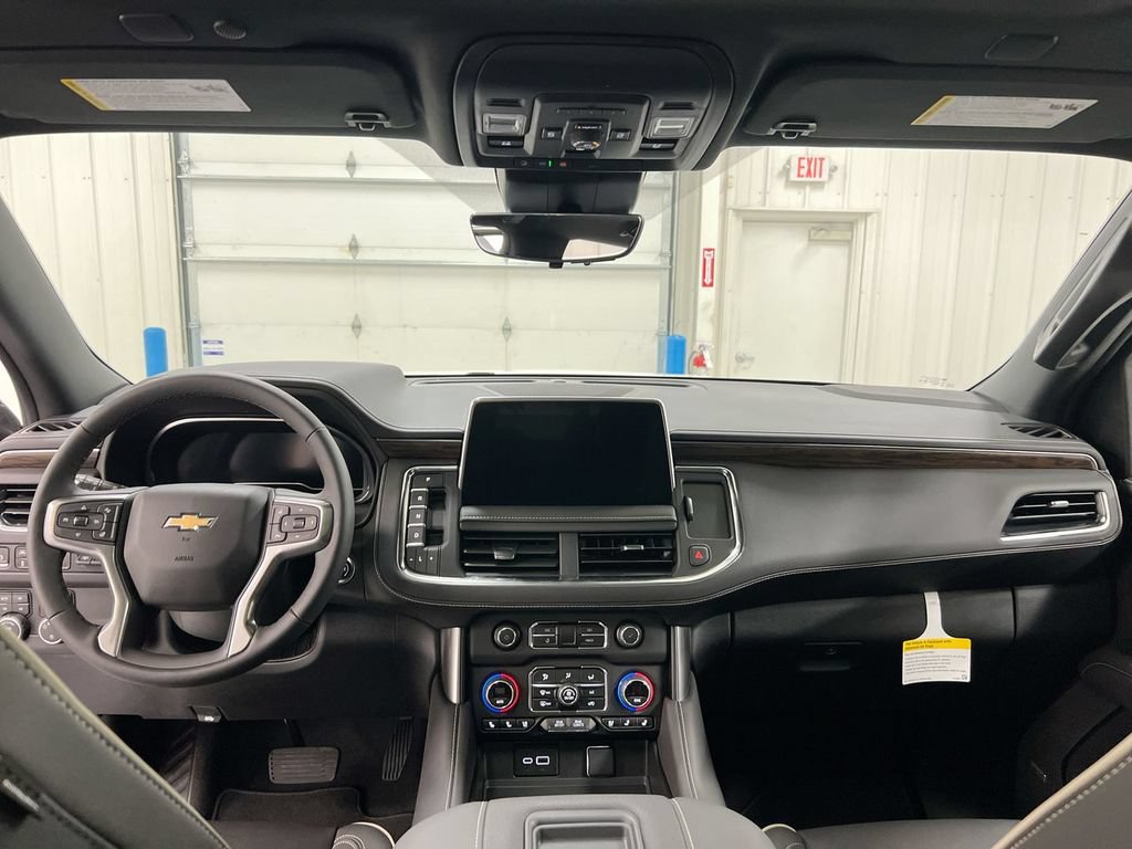 Used 2024 Chevrolet Tahoe Premier AWD/4WD image 10